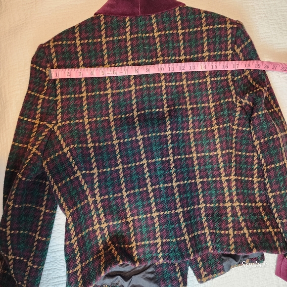 Albert Nipon Suit Jacket - Picture 7 of 7